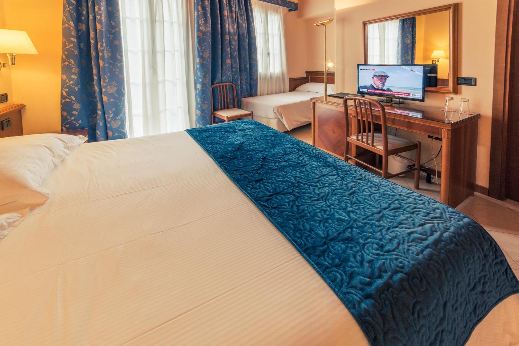 Hotel Bettina Mergozzo Bagian luar foto