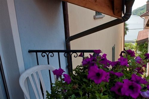Hotel Bettina Mergozzo Bagian luar foto